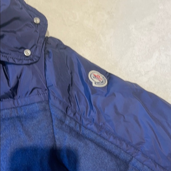 Moncler down jacket - Picture 4 of 7